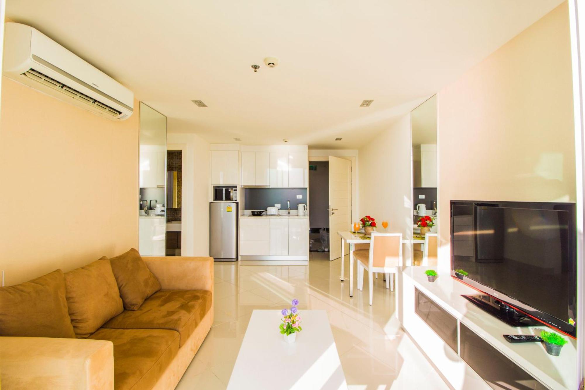 The View Cosy Beach By Pattaya Sunny Rentals Esterno foto